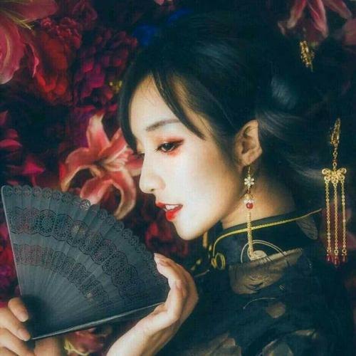 形容秋天的词句和句子（秋天的句子短句唯美）